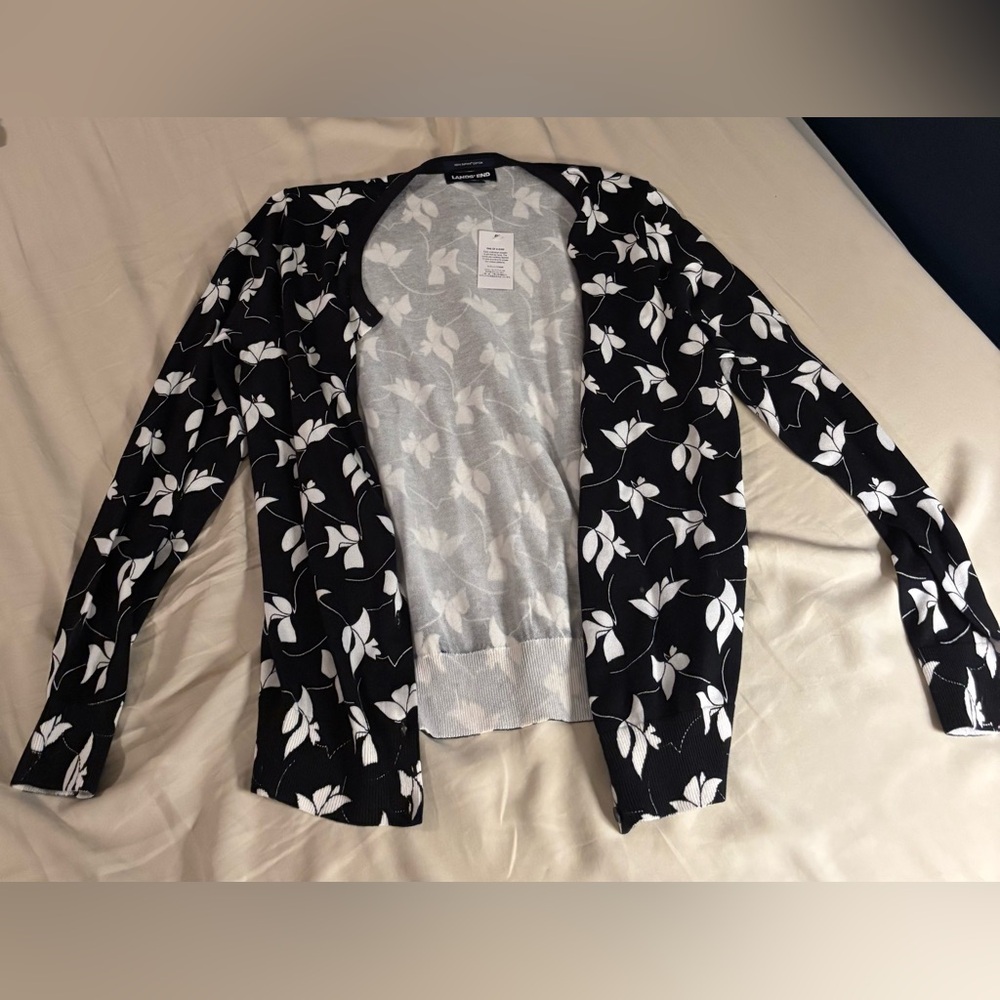 Abstract Blue cardigan
